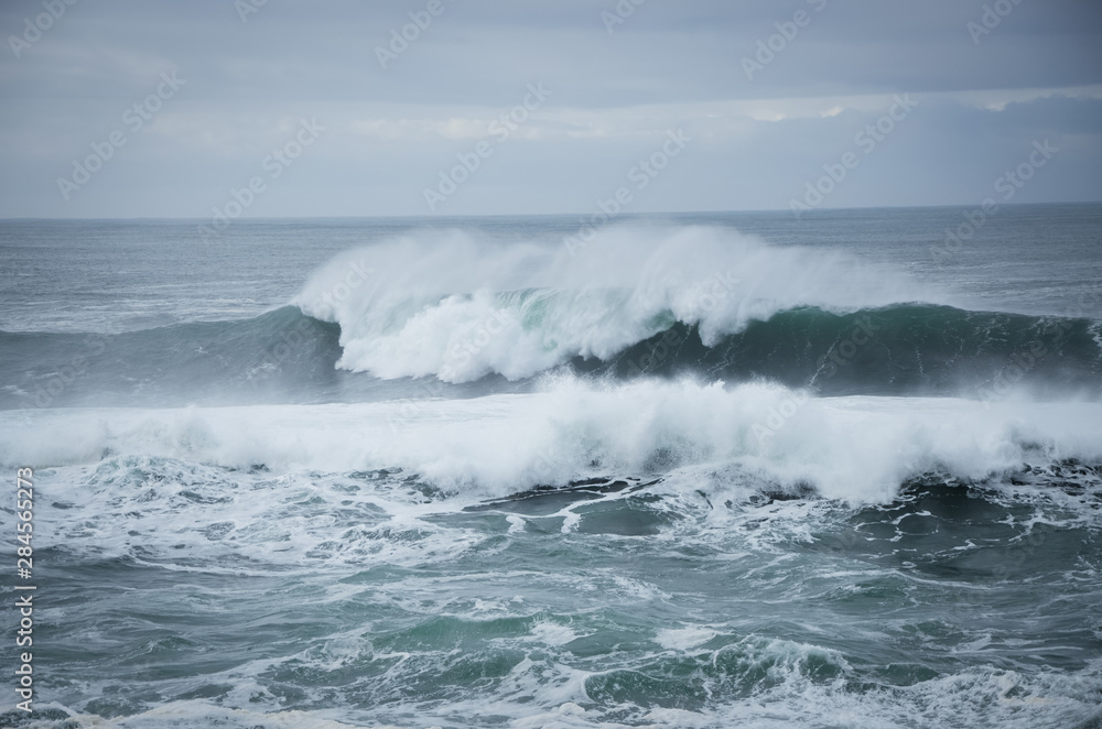 Crashing wave off the Oregon coast