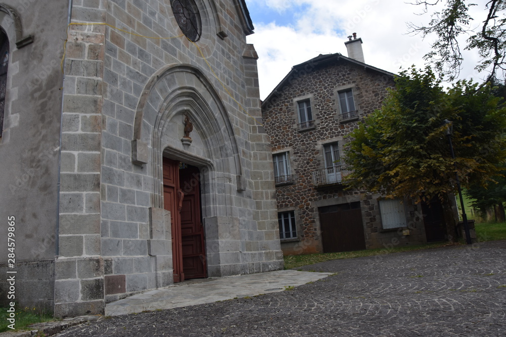 Cantal, église