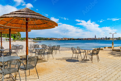 Fototapeta Naklejka Na Ścianę i Meble -  Strand Porec, Istrien, Kroatien