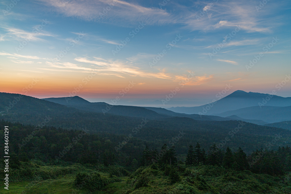 Obraz premium Hachimantai in the early summer morning