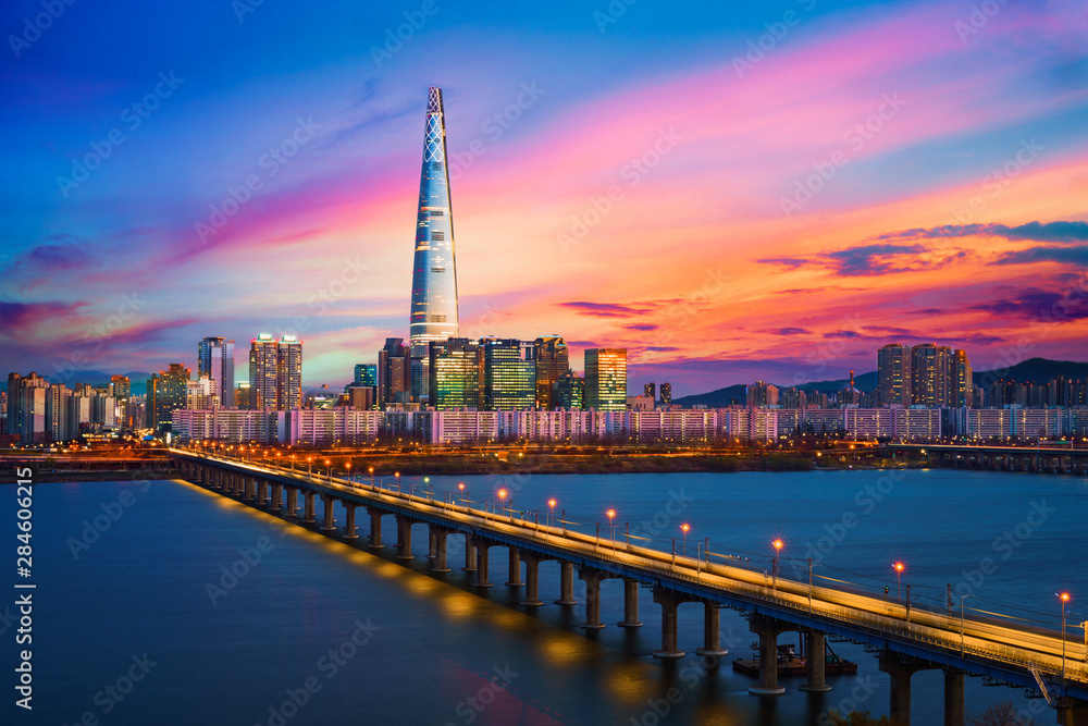 Fototapeta premium Twilight sunset at Han river
