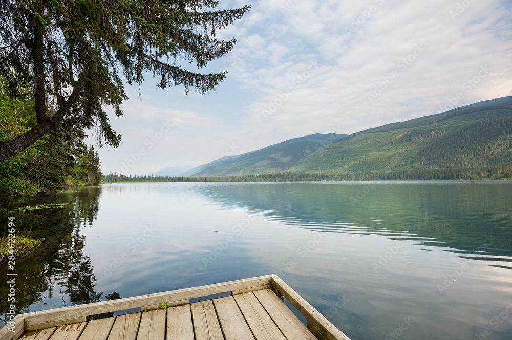 Obraz premium Pier on the lake