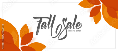 Autumn offer banner background with handwritten lettering of Fall Sale