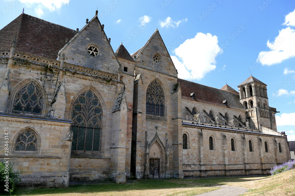 Eglise Saint-Pierre-et-Saint-Paul du prieuré bénédictin de Souvigny, Allier, France