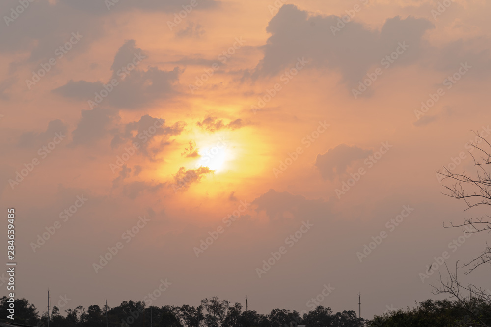 Fototapeta premium The southern sunset in reddish tones 06
