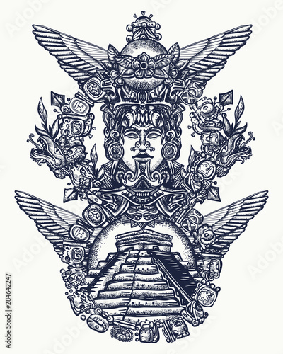 Totem, pyramids Chichen Itzá and Kukulkan god (Feathered serpent). Ancient Mayan civilization. Quetzalcoatl. Mesoamerican mexico mythology and culture