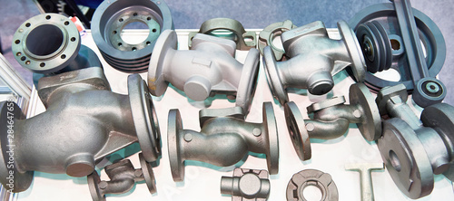 Cuadro en lienzo Cast iron parts for industrial valves