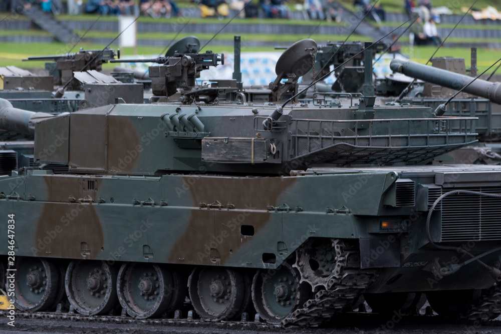 陸上自衛隊の戦車 陸上自衛隊の戦車