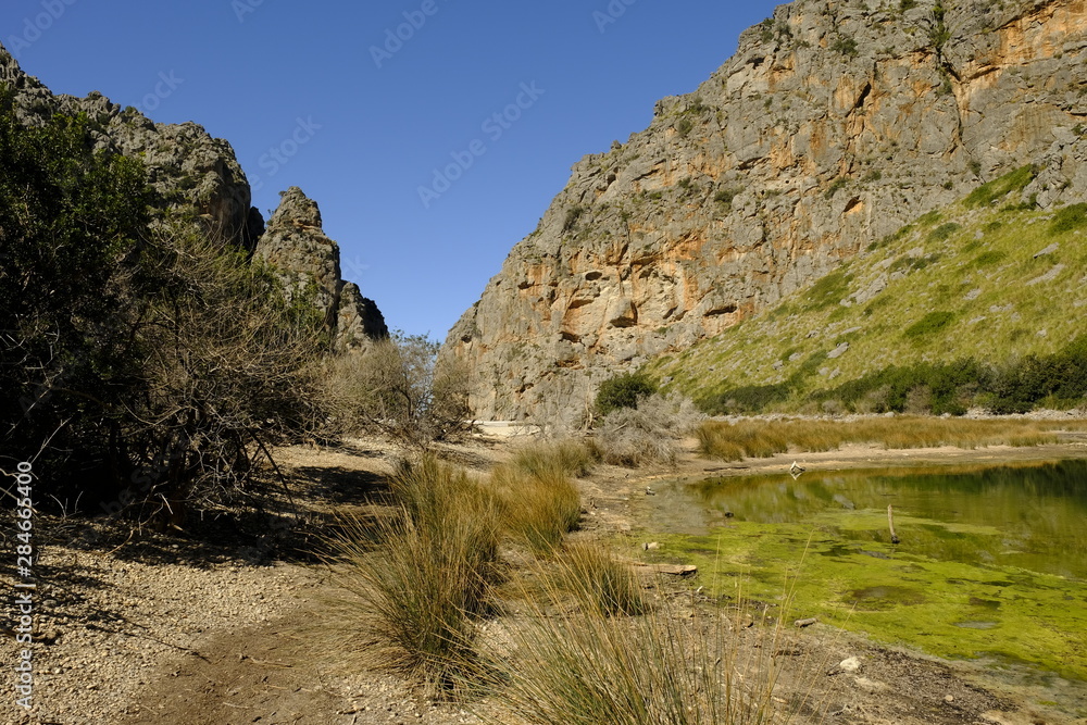 Die Felsenschlucht Torrent de Pareis bei Sa Calobra in der Serra de Tramuntana, Mallorca, Balearen, Spanien Die Felsenschlucht Torrent de Pareis bei Sa Calobra in der Serra de Tramuntana, Mallorca, Balearen, Spanien