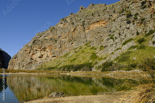 Die Felsenschlucht Torrent de Pareis bei Sa Calobra in der Serra de Tramuntana,  Mallorca, Balearen, Spanien © dina