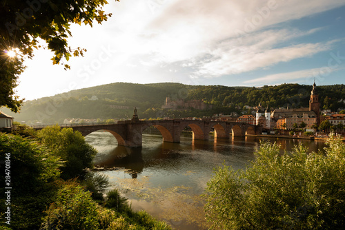 Photos Heidelberg Panorama mit Alter Brücke, Schloß und Altstadt in Sonnen Morgenlicht