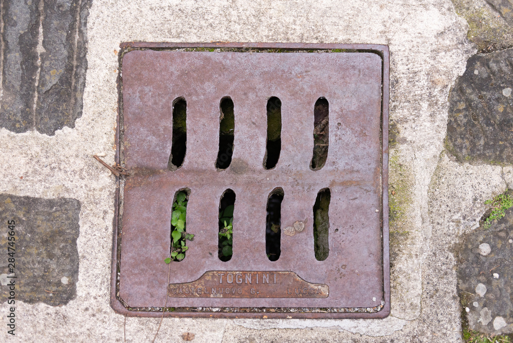 Storm water drain. Ancient water grid in Barga. Storm water drain. Ancient water grid in Barga.