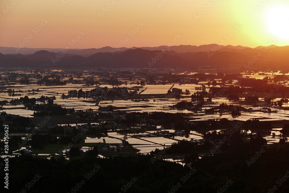 《仙北平野の夕暮れ》秋田県仙北市