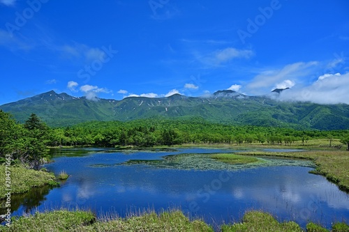 Canvastavla 知床五湖で見た知床連山と湖のコラボ情景＠知床、北海道