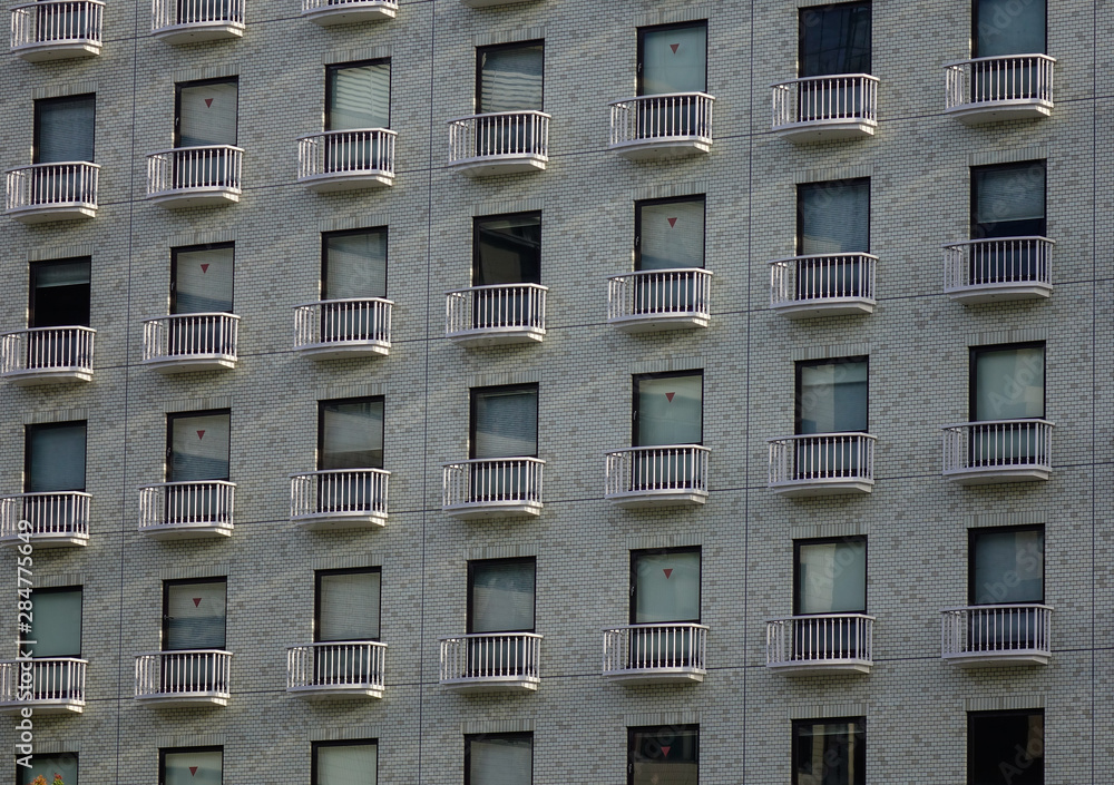 Obraz premium Facade of modern apartment at downtown