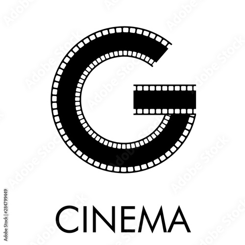 Logotipo con texto CINEMA con letra G como tira de película en color negro