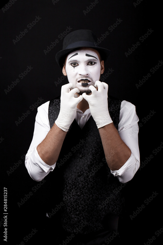 mime shows theatrical emotions mime shows theatrical emotions