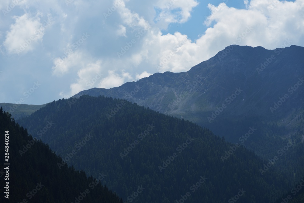 Fototapeta premium Side of valley