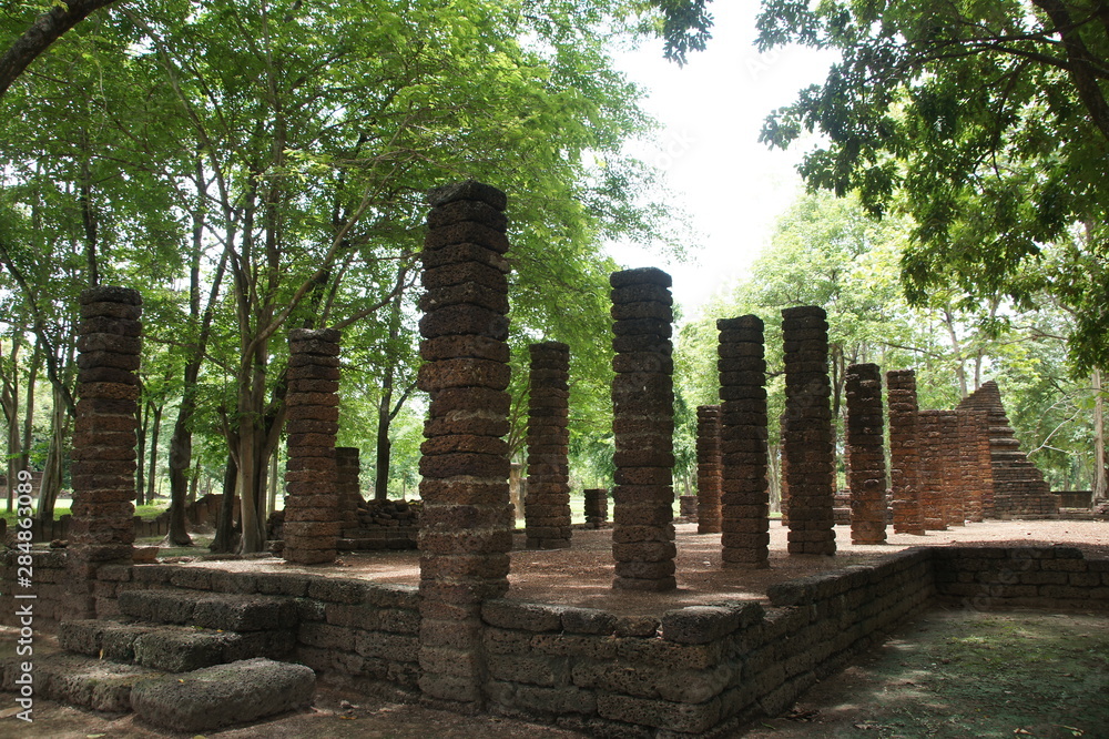 si satchanalai historical park sukhothai province, thailand si satchanalai historical park sukhothai province, thailand