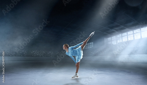 Figure skating. © VIAR PRO studio