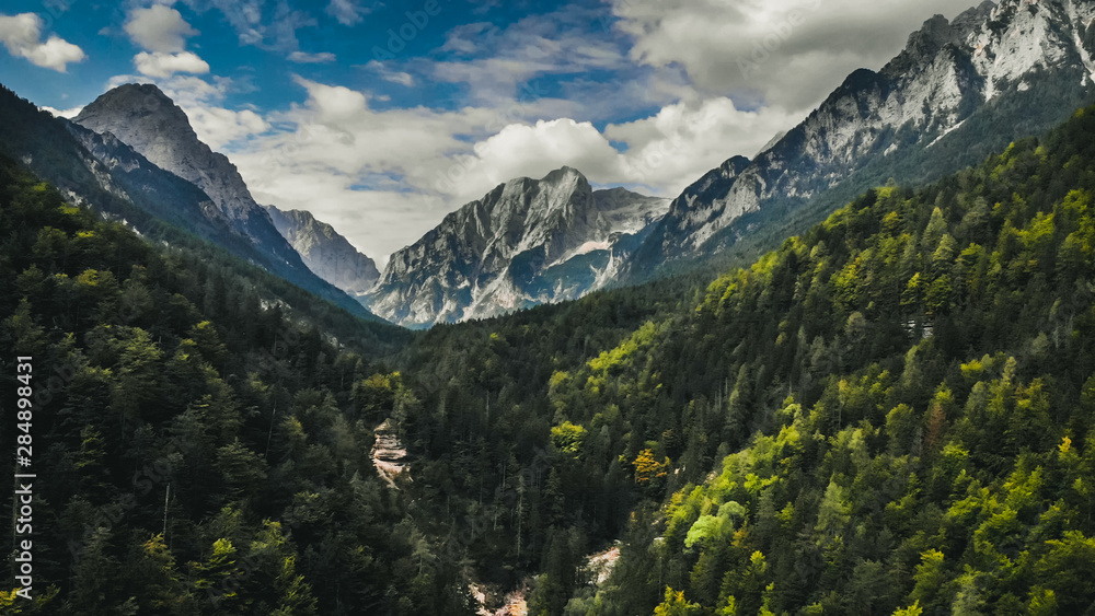 Φωτογραφία Triglav mountains in triglav national park, part of Julian Alps in Slovenia
