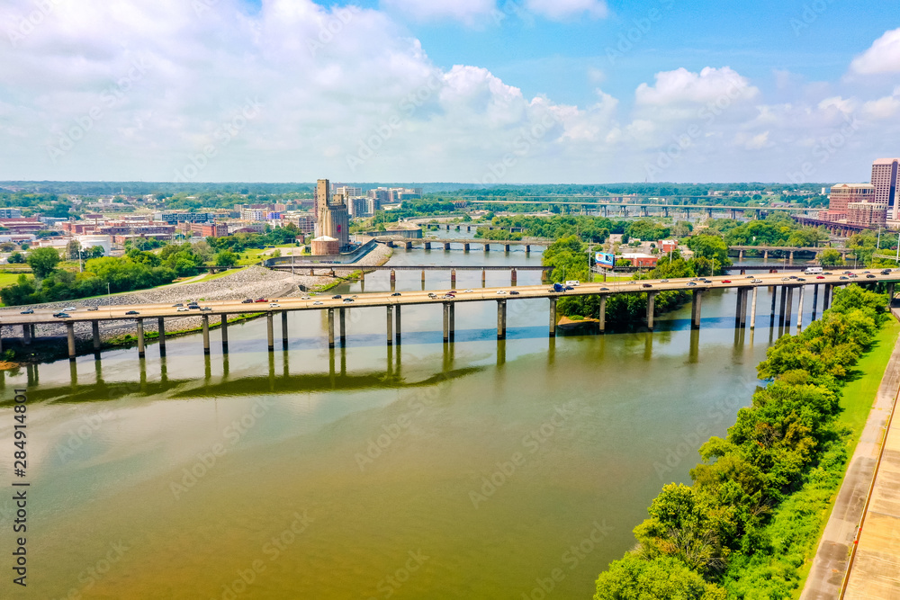 Obraz premium bridges over James River