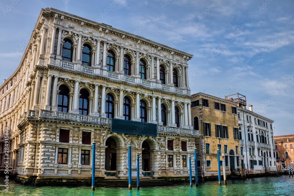 Palazzo Ca Pesaro am Canal Grande in Venedig, Italien