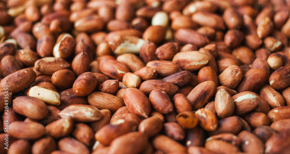 Nuts. peanuts are peeled and fried. Nuts. peanuts are peeled and fried.