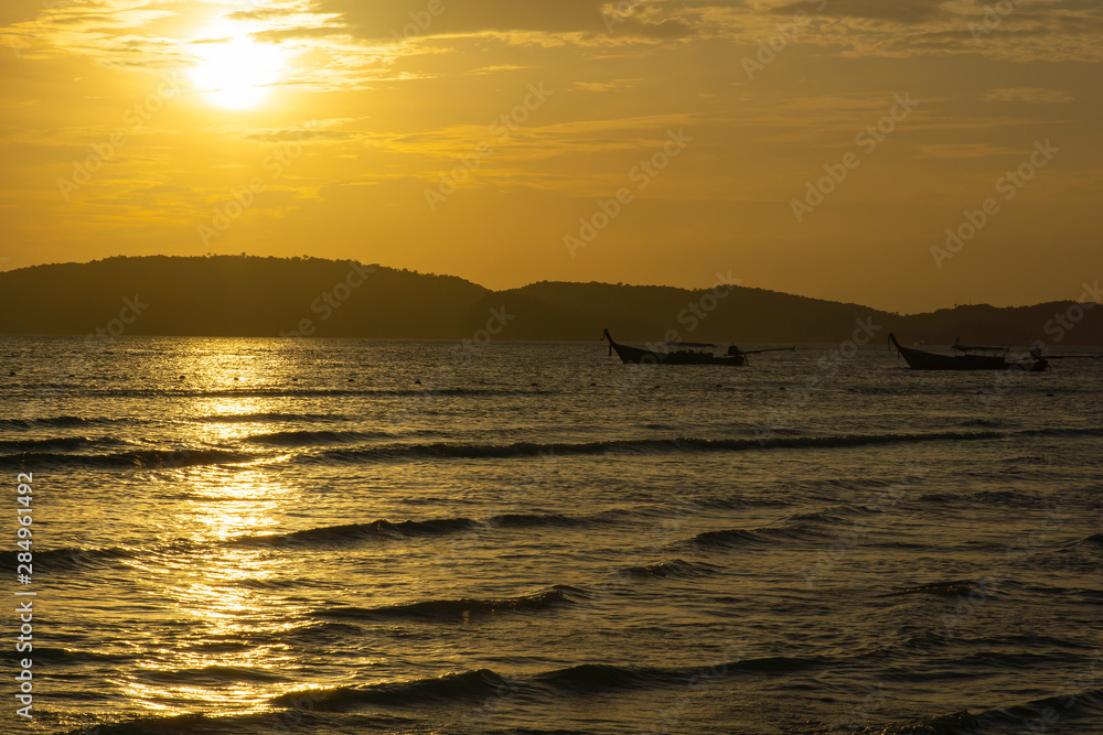 romantic sunset. sunset on the pacific ocean. Filipino sunset. vacation, sea, holidays