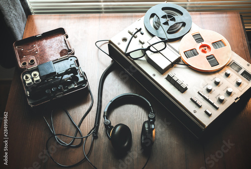 Bild auf Leinwand Reel tape recorder for wiretapping