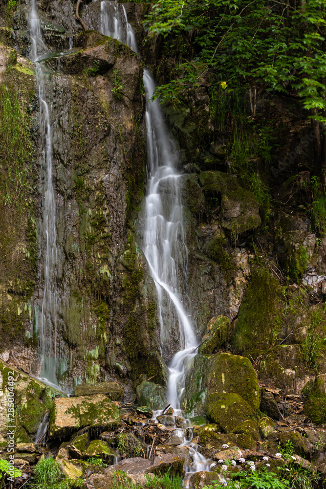 Königshütter Wasserfall mit wenig Wasser Königshütter Wasserfall mit wenig Wasser