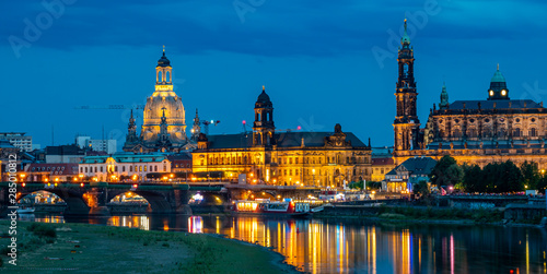 Dresden bei Nacht: Berühmte Wahrzeichen beleuchtet