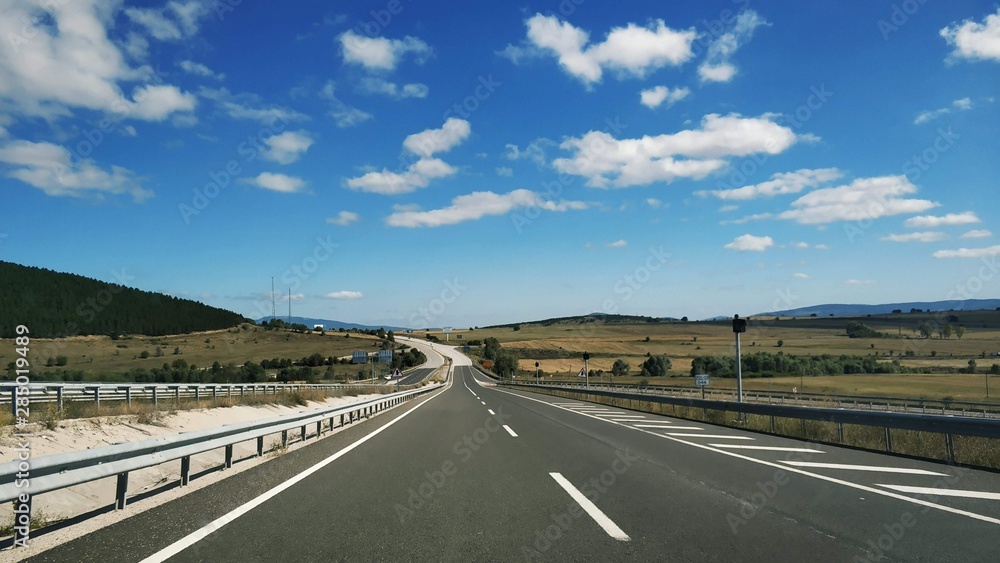 Fototapeta premium road in the mountains