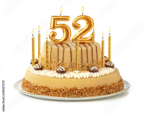 Festliche Torte mit goldenen Kerzen - Nummer 52