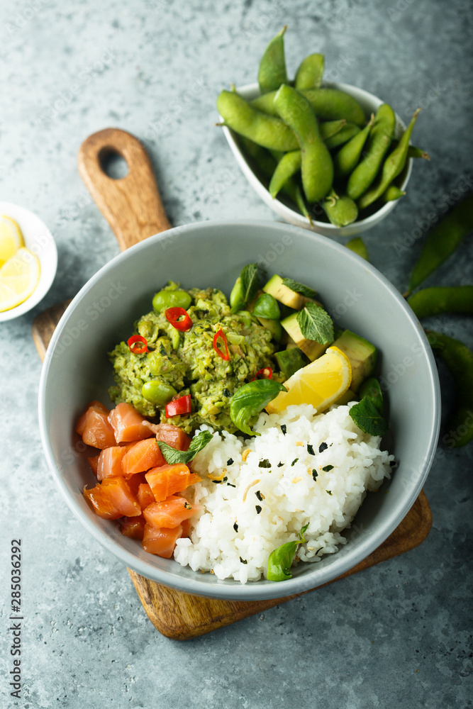 Rice bowl with smoked salmon and avocado Rice bowl with smoked salmon and avocado