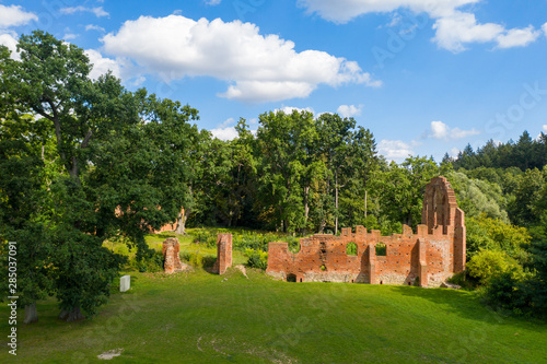 Ruine eines Klosters im Ort Boitzenburg in der Uckermark