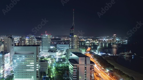 Wallpaper Mural 都市風景　福岡市　タイムラプス　夜景 Torontodigital.ca