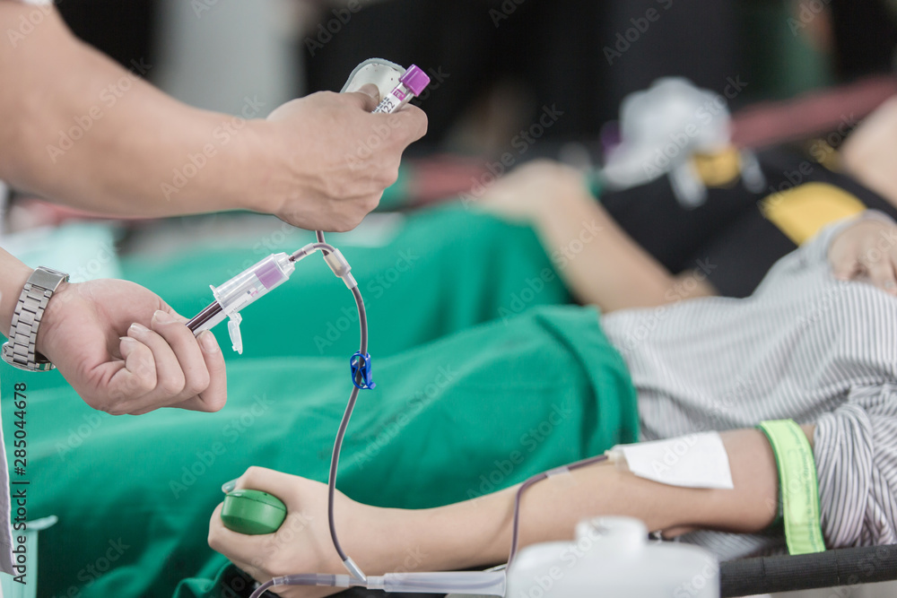 Blood donation in the hospital Which is operated by a doctor