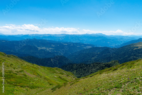 panorama paesaggio cime di monti