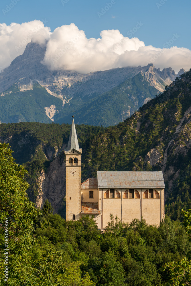 Kirche im Hochgebirge