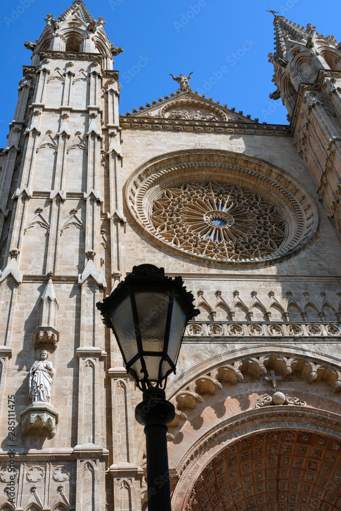 Palma de Mallorca, Spain, Cathedral of Santa Maria, also La Ceu. Palm Cathedral is one of the main attractions of the Balearic Islands. Beautiful building of the Gothic culture. Details Palma de Mallorca, Spain, Cathedral of Santa Maria, also La Ceu. Palm Cathedral is one of the main attractions of the Balearic Islands. Beautiful building of the Gothic culture. Details