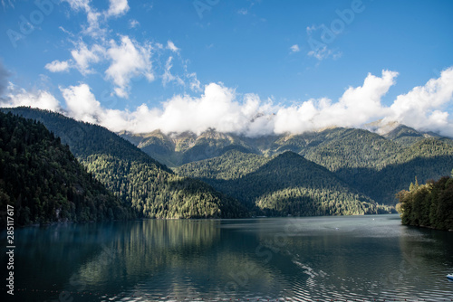 Fototapeta Naklejka Na Ścianę i Meble -  Mountain lake Ritsa.