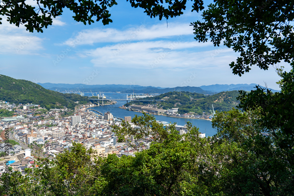 Obraz premium [広島県]千光寺公園から見た尾道の風景