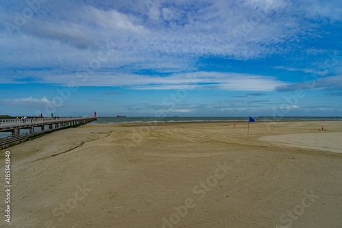 View to the Beach in Boulogne-sur-Mer © MinhThuan