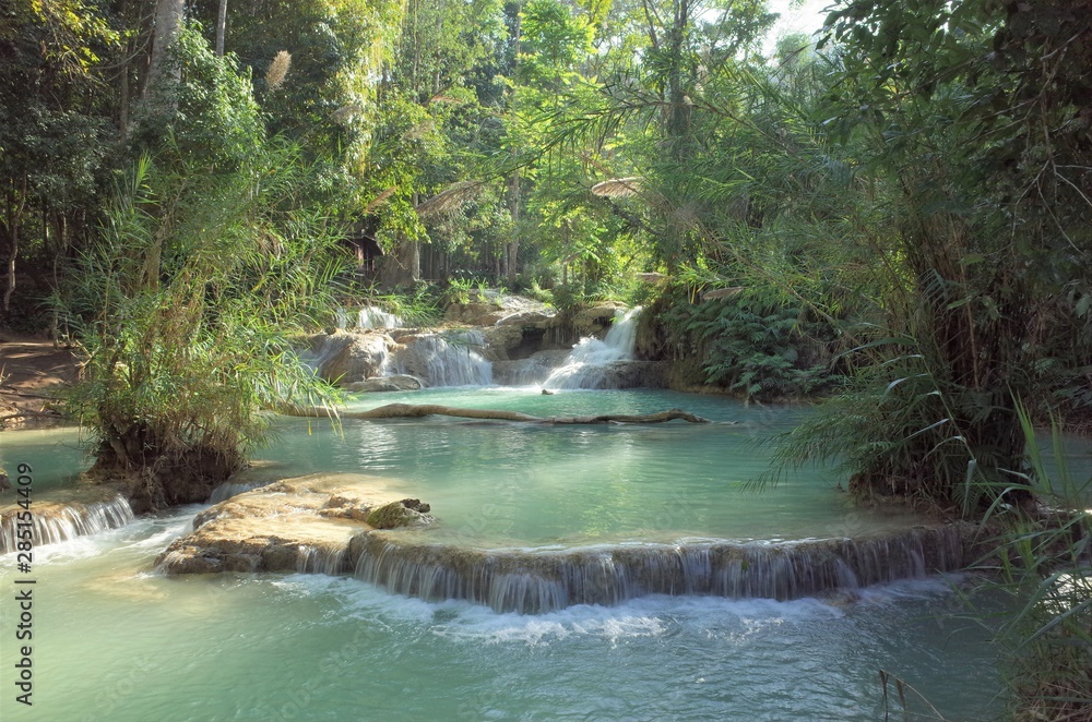 Obraz premium タート・クワーンシーの滝