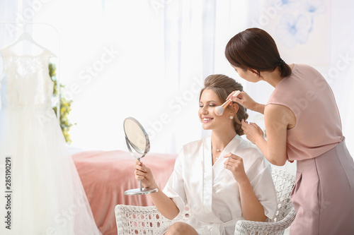 Professional makeup artist ...