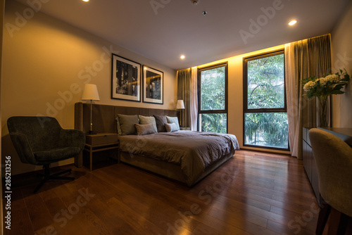 Beautiful Interior design modern Bedroom © Tracy Ben