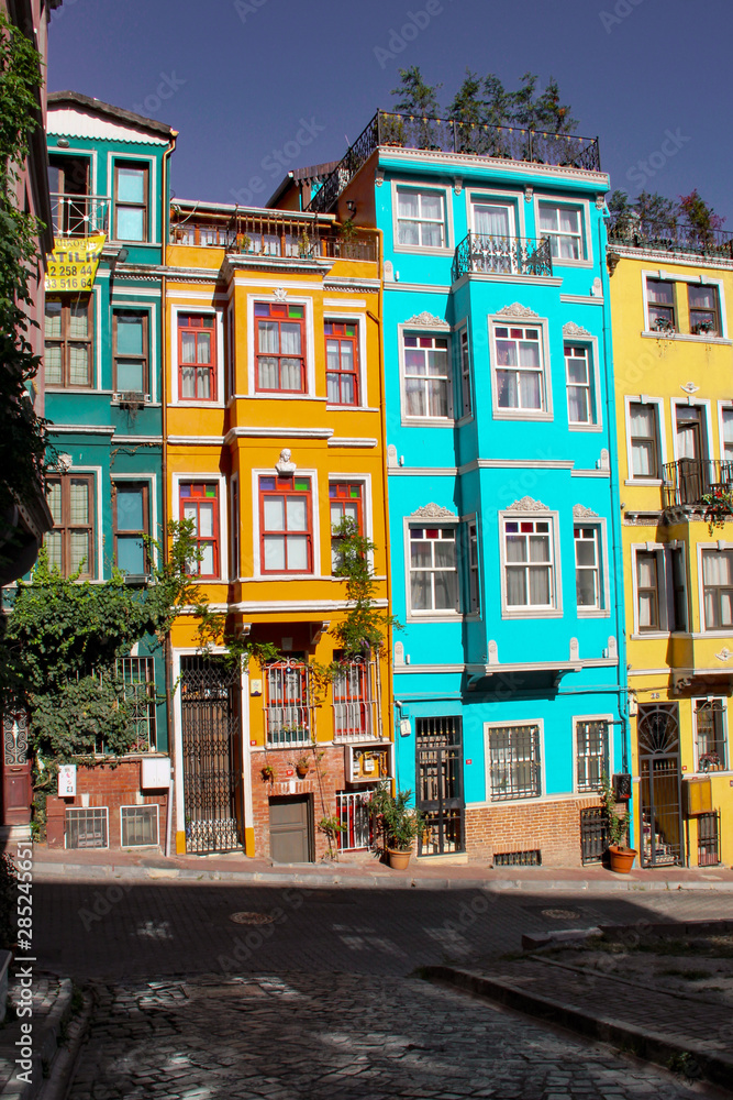 Fototapeta premium Colorful buildings in Balat in Istanbul