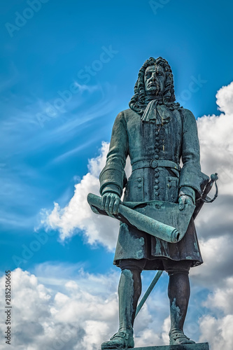 Karlskrona Hans Wachtmeister Statue