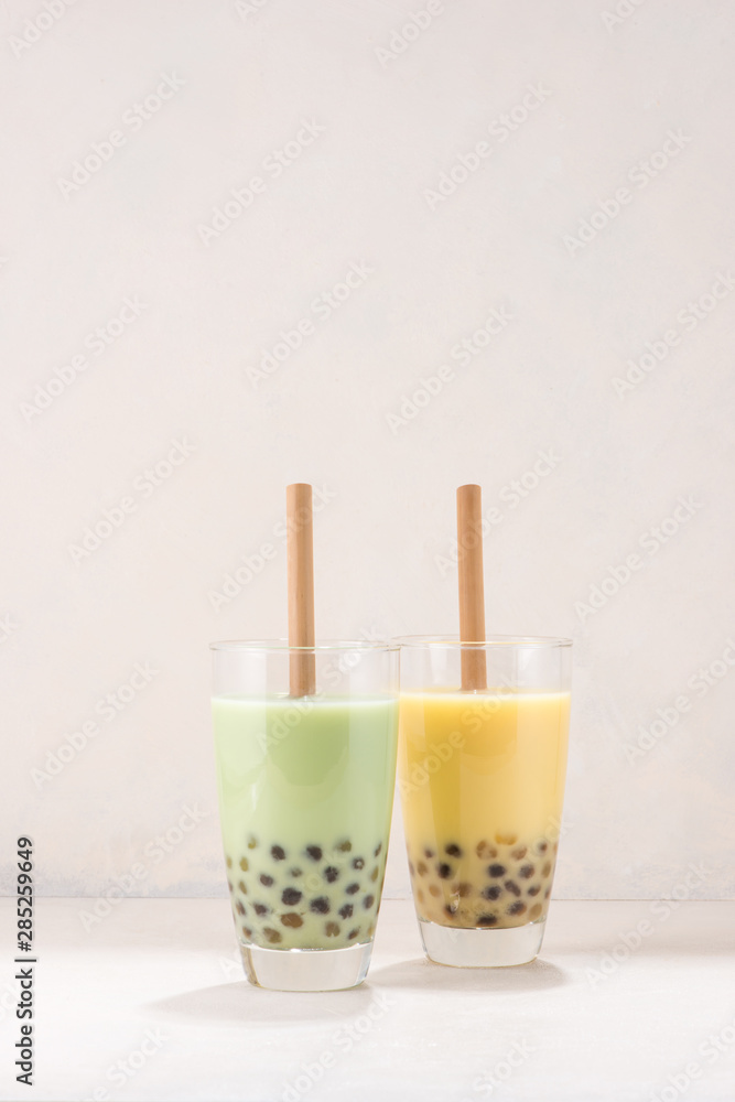 Variety of homemade bubble tea/ boba tea with tapioca pearls on white  background Stock-Foto | Adobe Stock